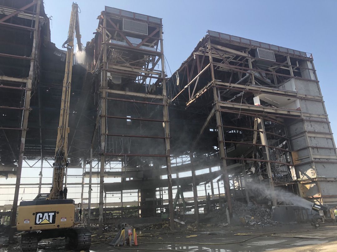 JOE LOUIS ARENA DEMOLITION UNDERWAY Featured Image