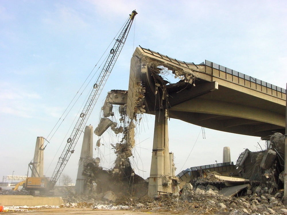 Detroit Metro Airport Davey Terminal & Marriott Hotel Demolition Project Image 2