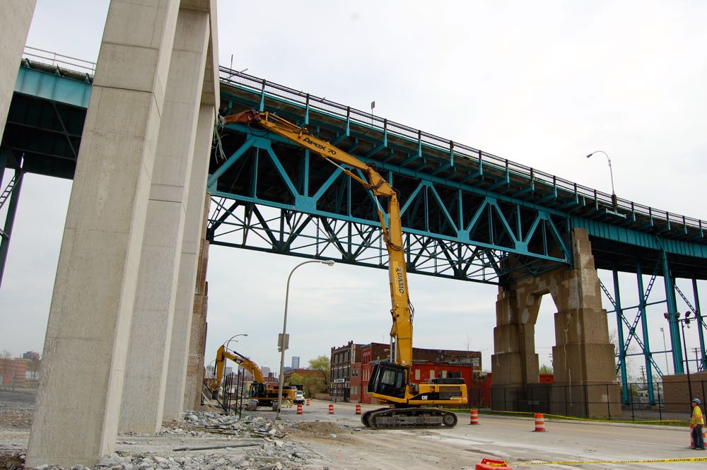Pier 19 Demolition at the Ambassador Bridge Project Image 7