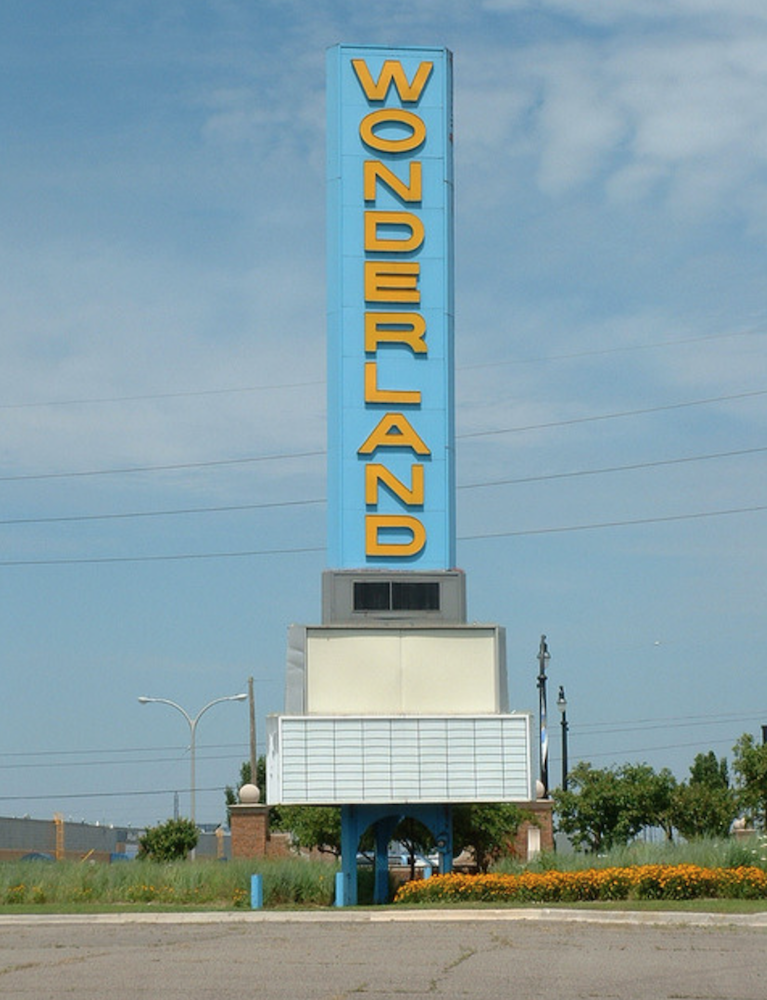 Wonderland Mall Project Image 2